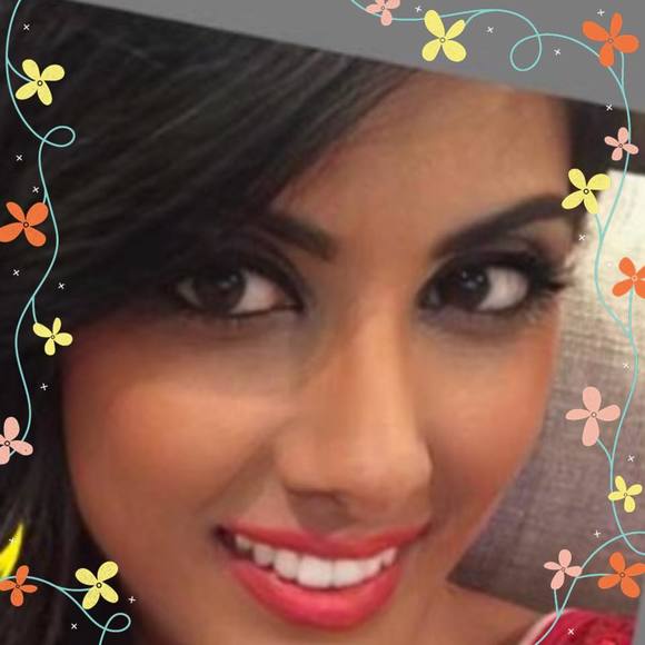 Meet your Posher, Devika - Picture 1 of 1